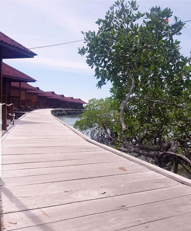 Korpak Villa & Resort Raja Ampat Saonek Extérieur photo