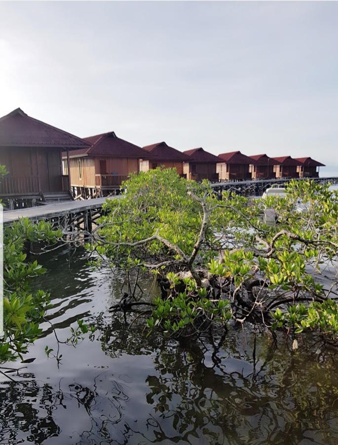 Korpak Villa & Resort Raja Ampat Saonek Extérieur photo