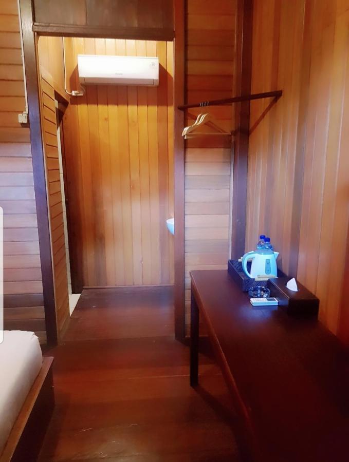 Korpak Villa & Resort Raja Ampat Saonek Extérieur photo